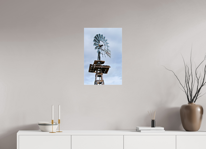 Rustic Windmill – A Tribute to Timeless Americana