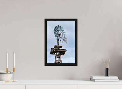 Rustic Windmill – A Tribute to Timeless Americana